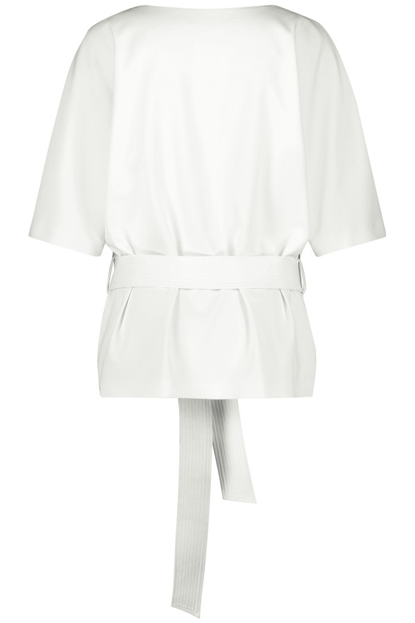 Блузка с поясом