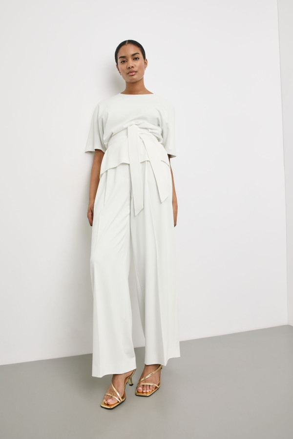 Блузка с поясом