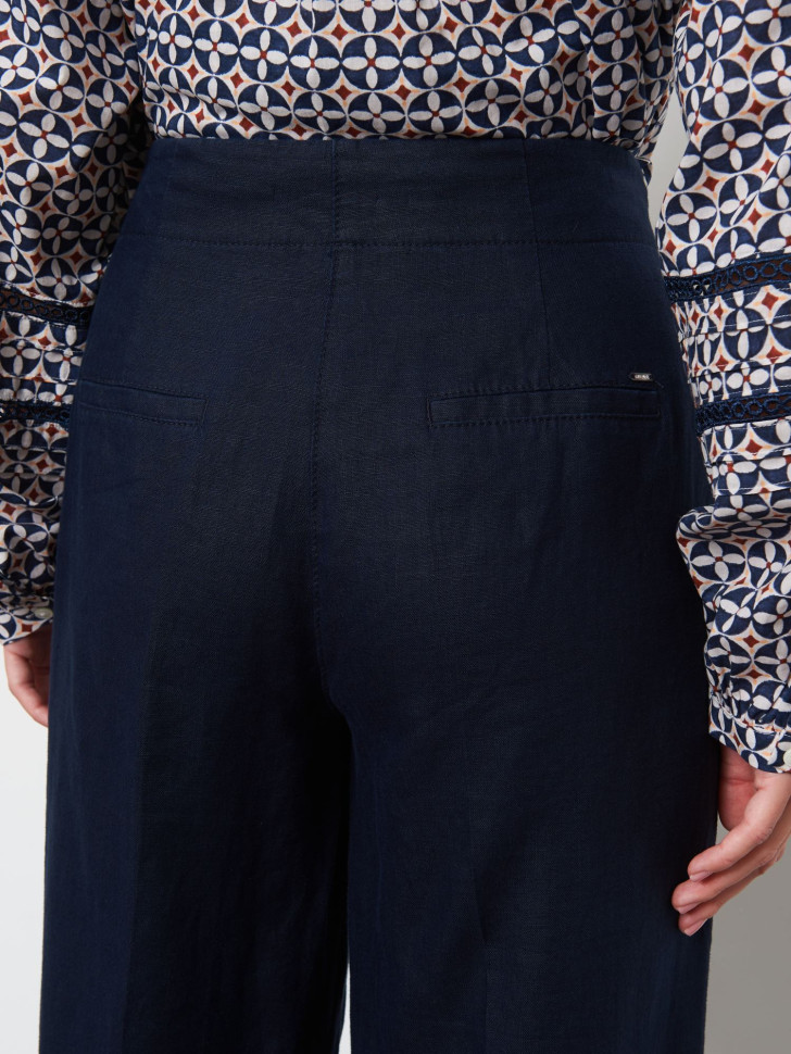 Брюки изо льна