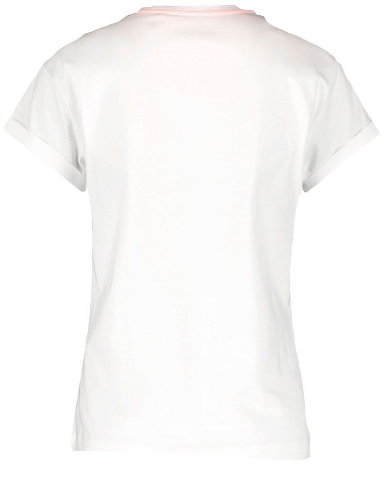 Футболка с аппликацией