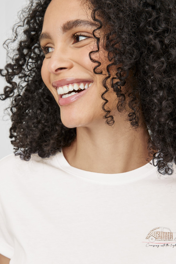 Футболка с аппликацией