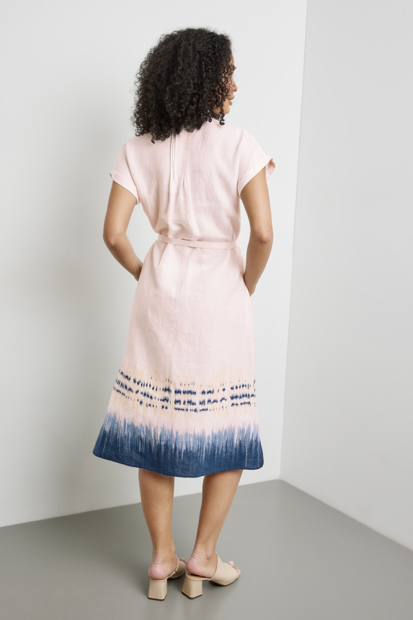 Платье изо льна