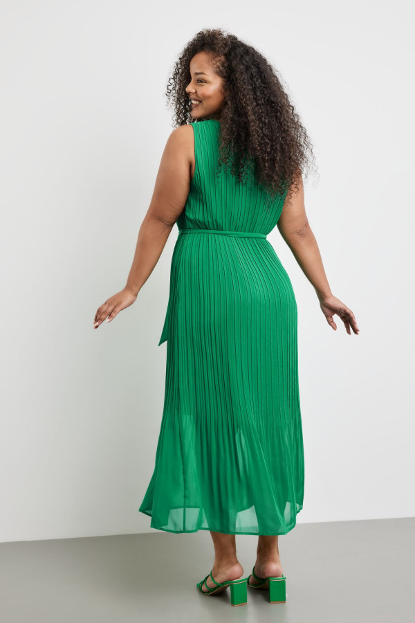 Платье плиссе