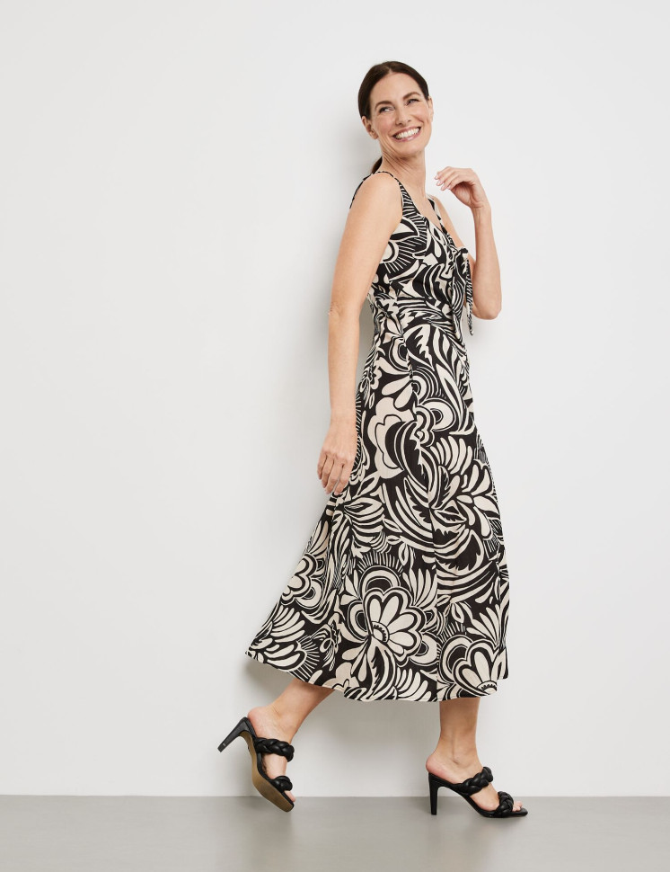 Платье с цветочным принтом