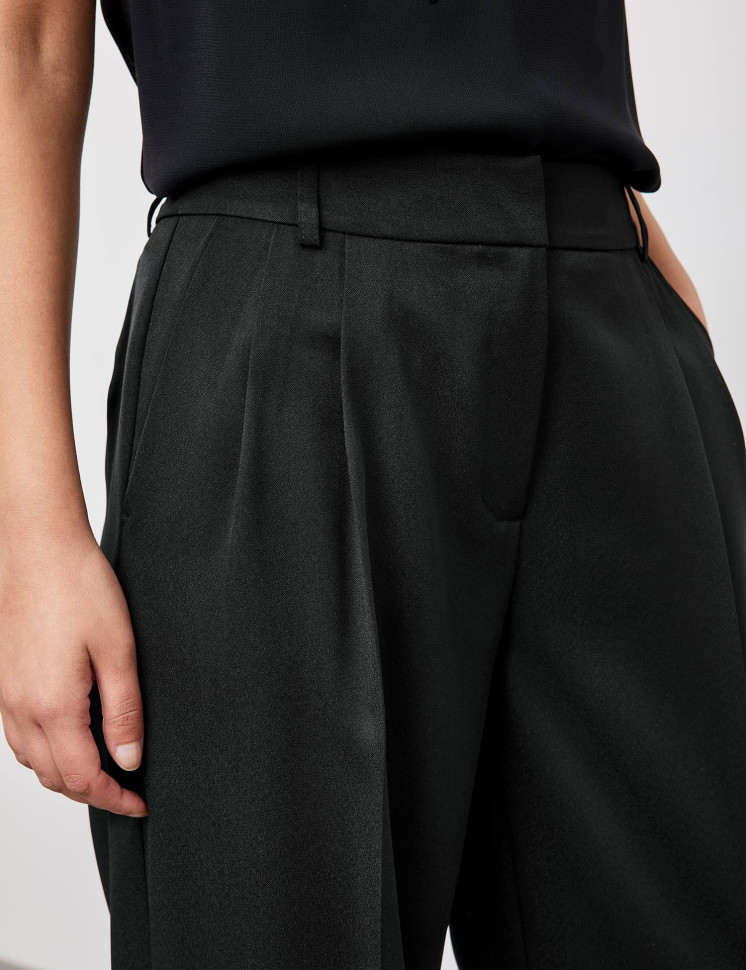 Брюки со стрелками