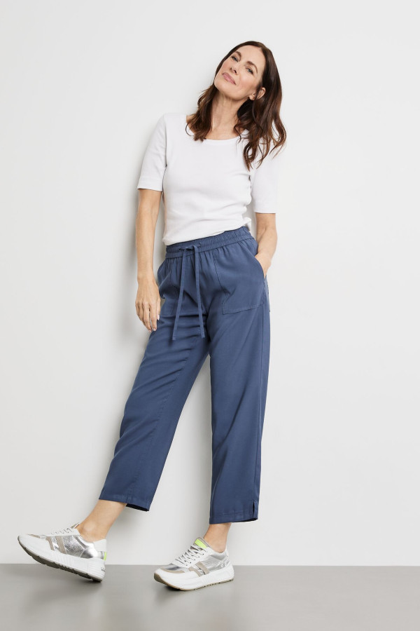 Брюки свободного кроя