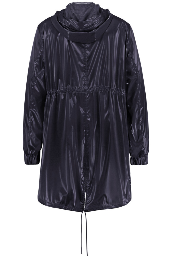 Куртка с глянцевым эффектом