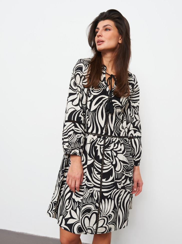 Платье с цветочным принтом