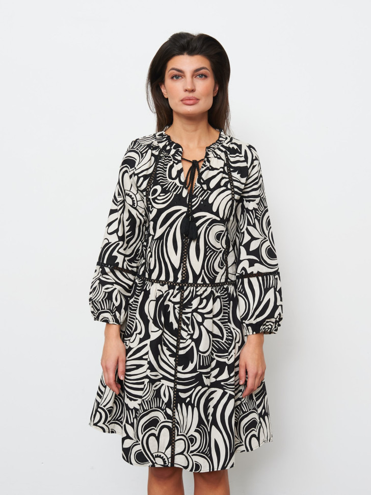 Платье с цветочным принтом