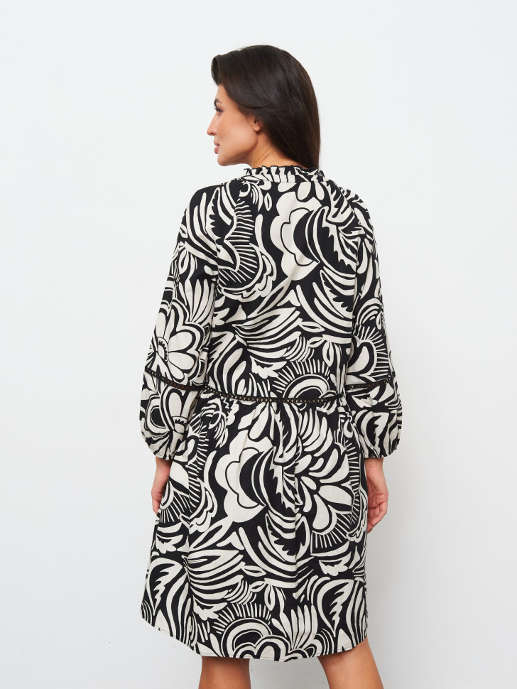 Платье с цветочным принтом