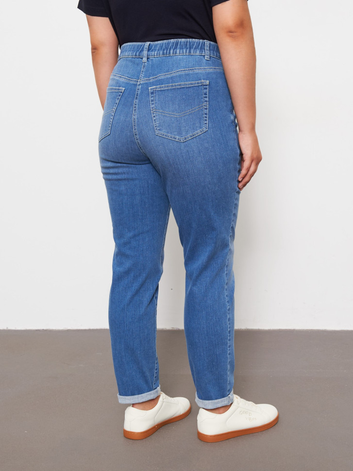 Джинсы зауженные