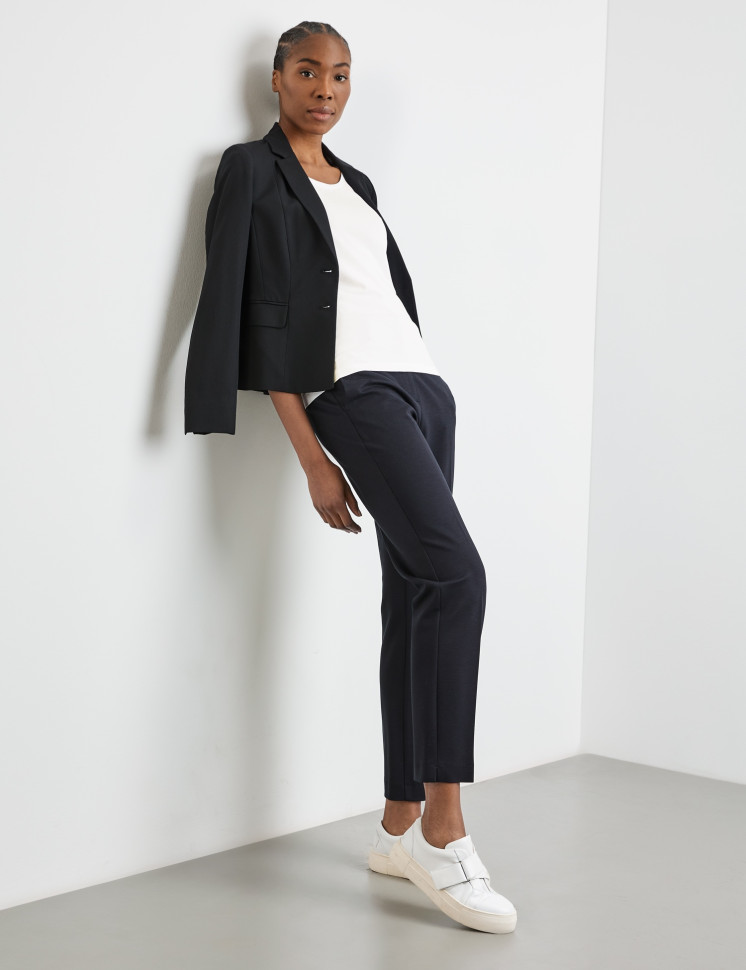 Топ с широкими бретелями