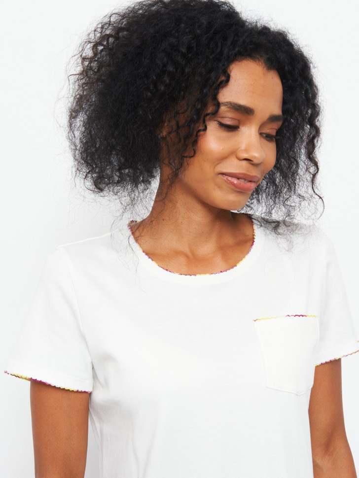 Футболка с карманом