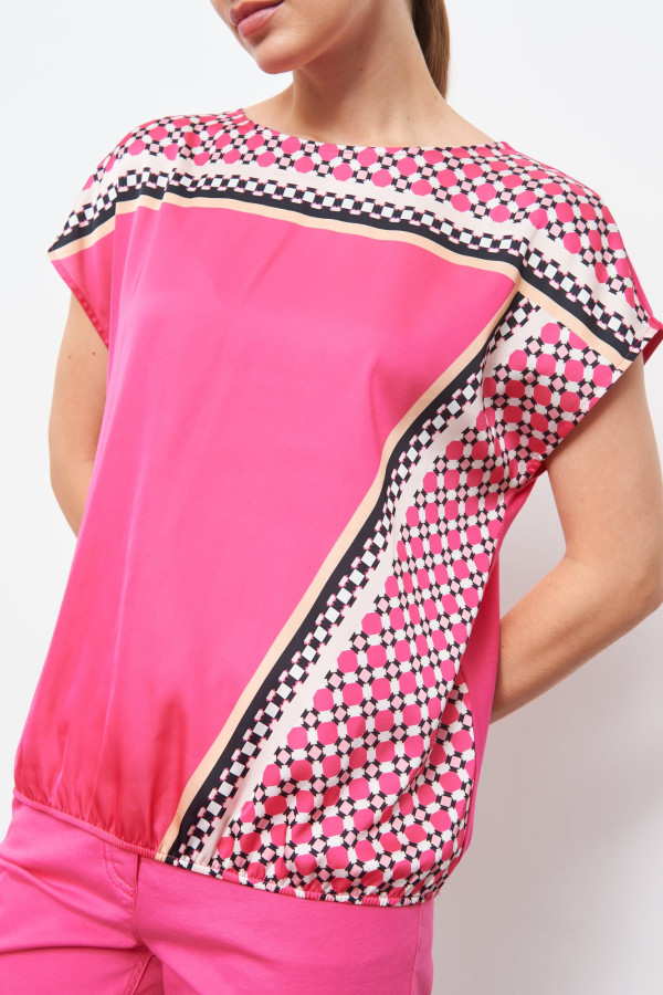 Футболка из комбинированной ткани