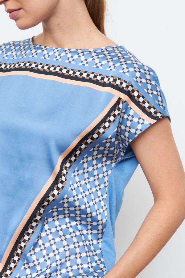 Футболка из комбинированной ткани