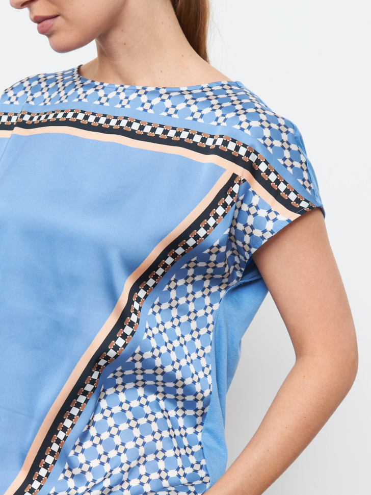 Футболка из комбинированной ткани