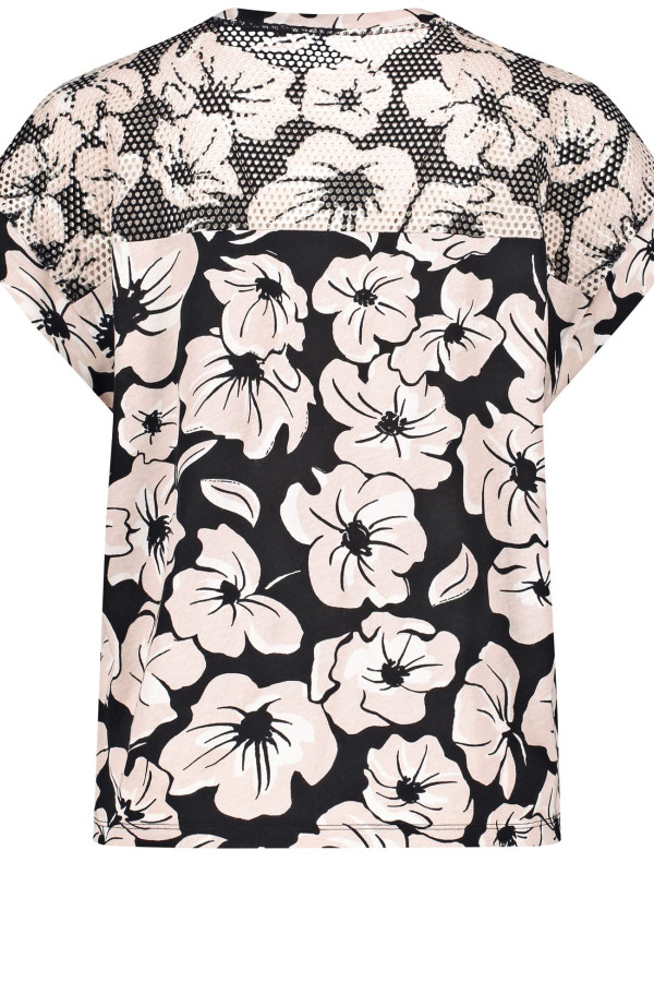 Футболка с ажурной вставкой