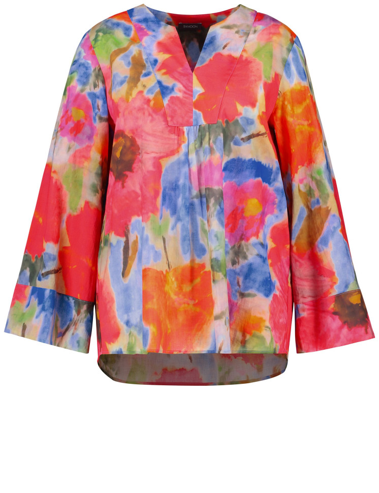 Блузка с широкими рукавами