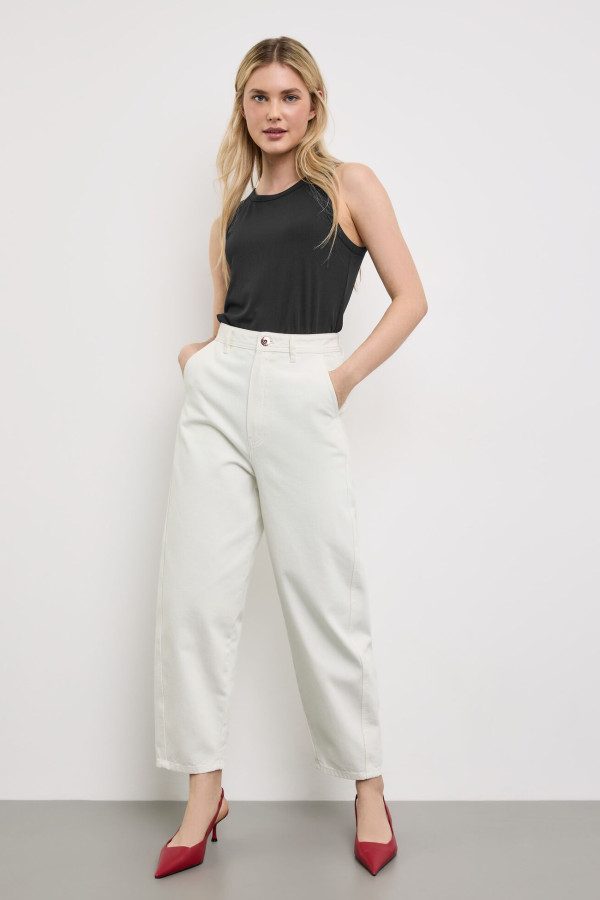 Джинсы свободного кроя