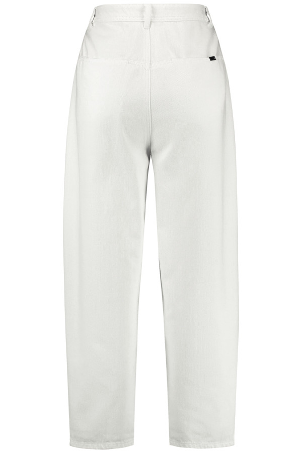 Джинсы свободного кроя