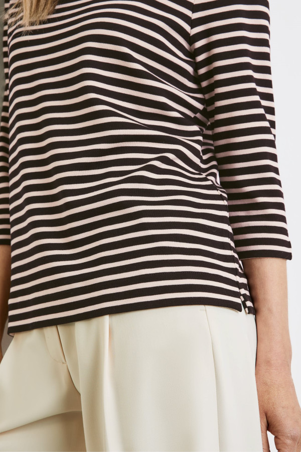 Лонгслив в полоску