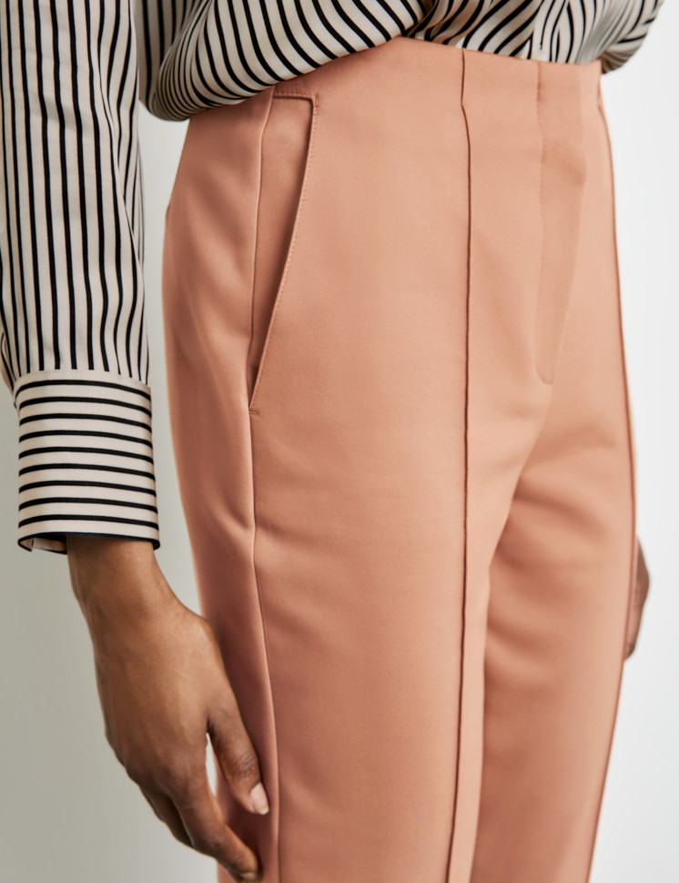 Брюки зауженные