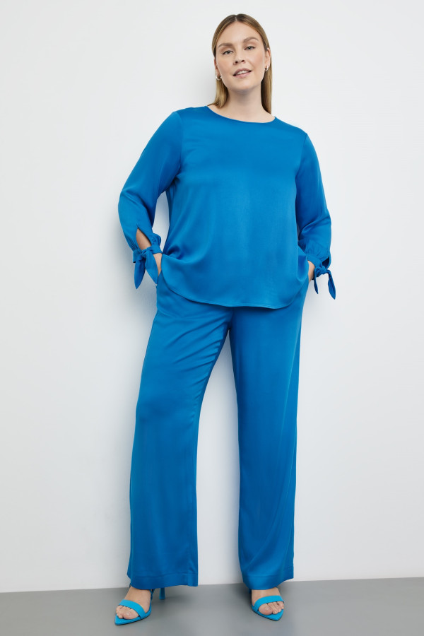 Блузка с завязками