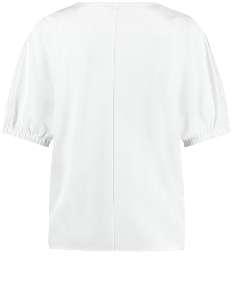 Блузка с вышивкой