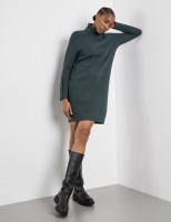 Платье трикотажное из вискозы