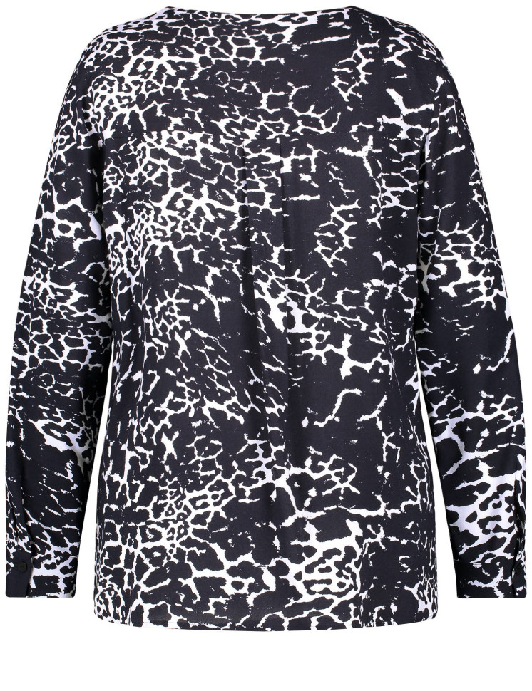 Блузка из вискозы