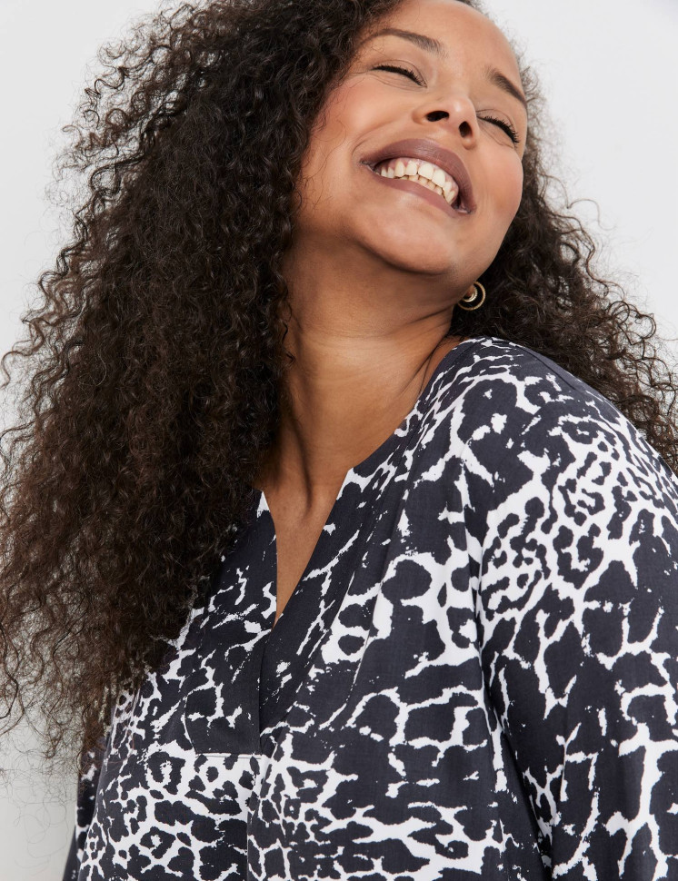 Блузка из вискозы