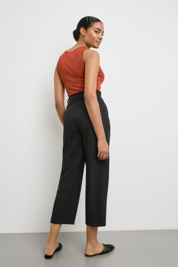 Брюки свободного кроя