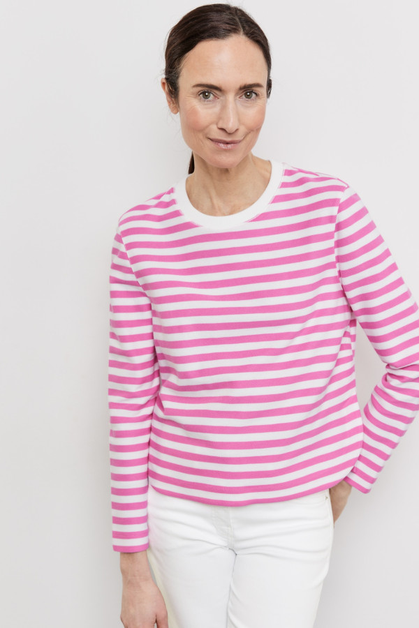 Свитшот в яркую полоску