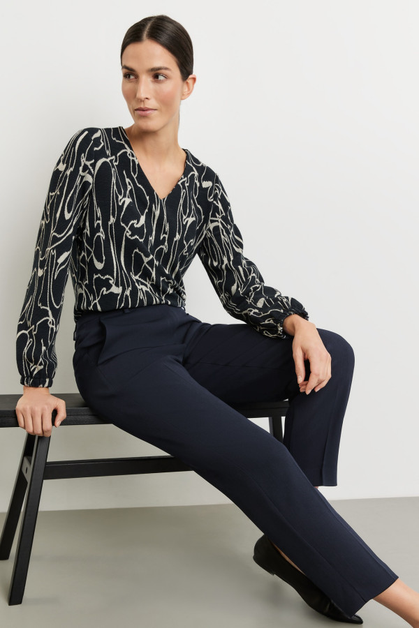 Брюки прямого кроя