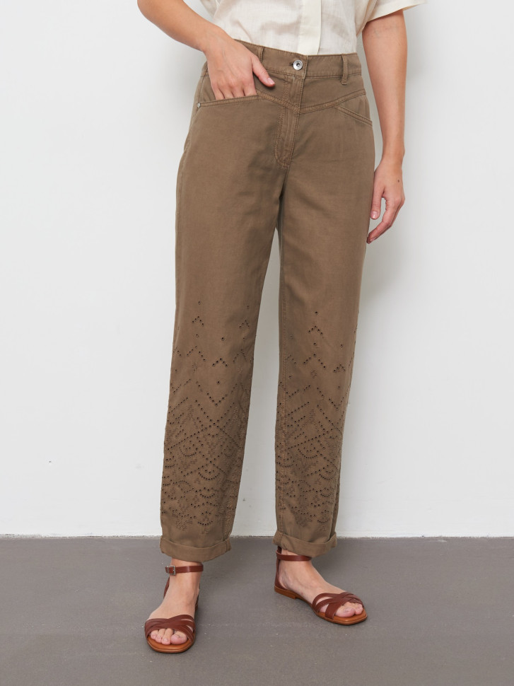 Джинсы с перфорацией