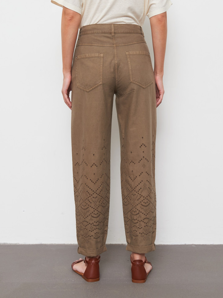 Джинсы с перфорацией