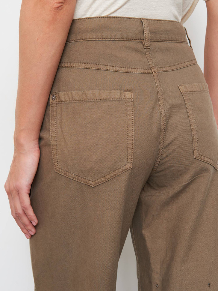 Джинсы с перфорацией