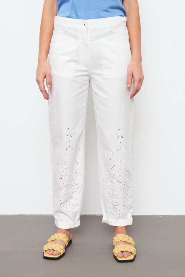 Джинсы с перфорацией