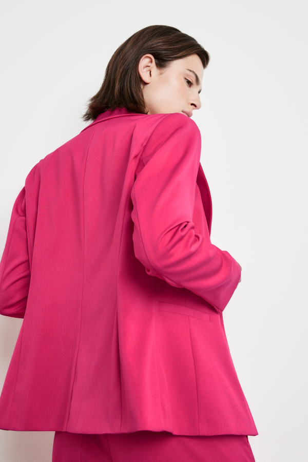 Жакет приталенного кроя