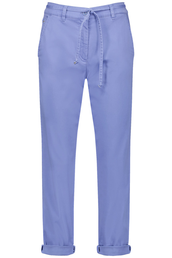 Брюки-чинос