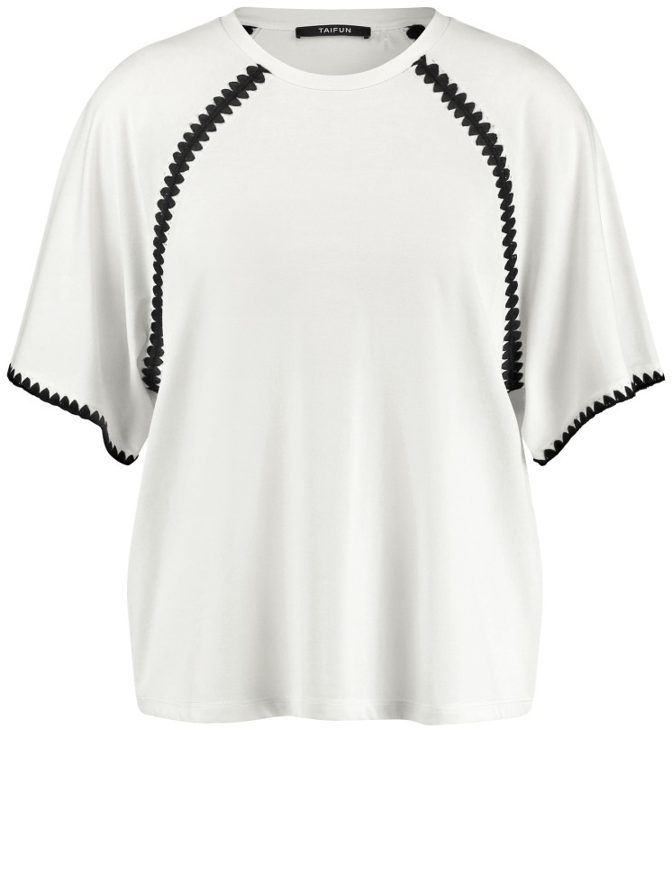 Футболка с широкими рукавами