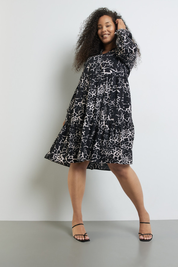 Платье из вискозы