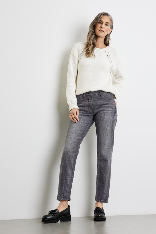 Джинсы прямого кроя