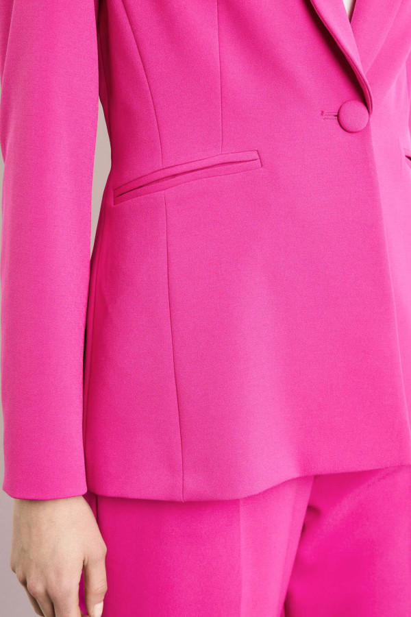 Жакет приталенного кроя