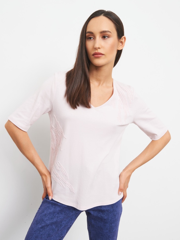 Футболка с аппликацией