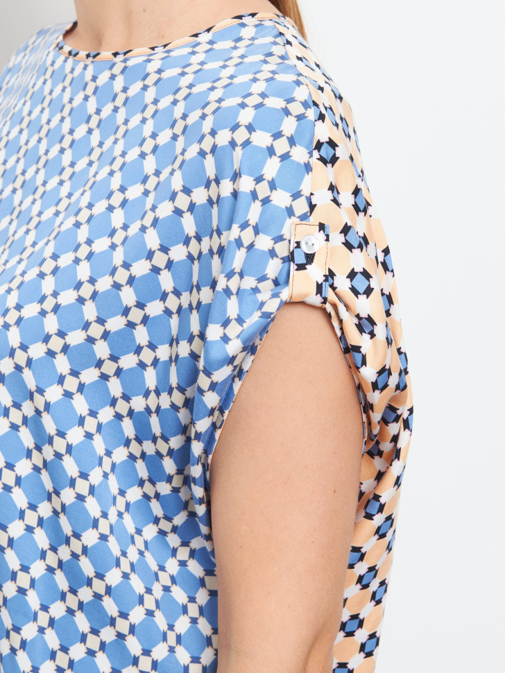 Блузка свободного кроя