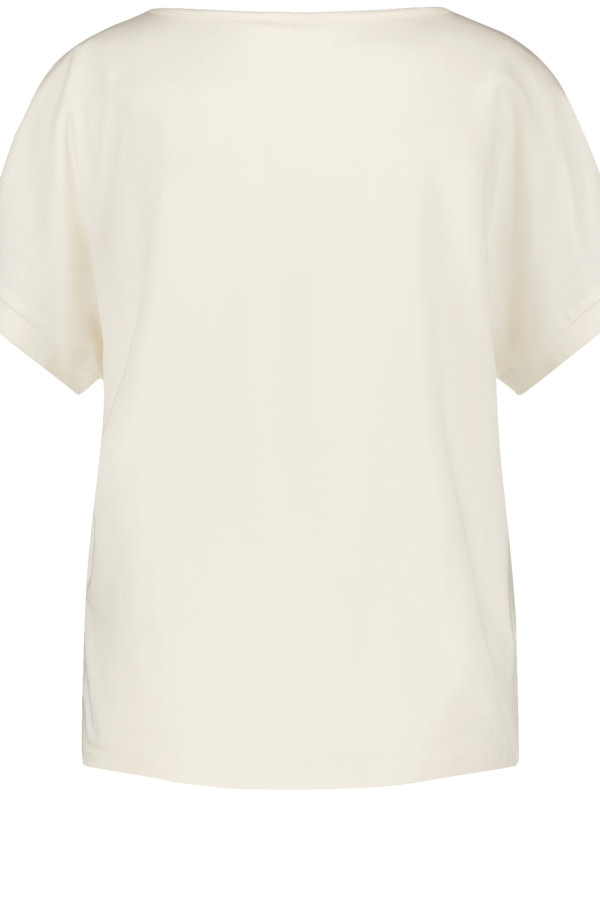 Футболка свободного кроя