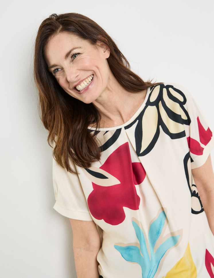 Футболка свободного кроя