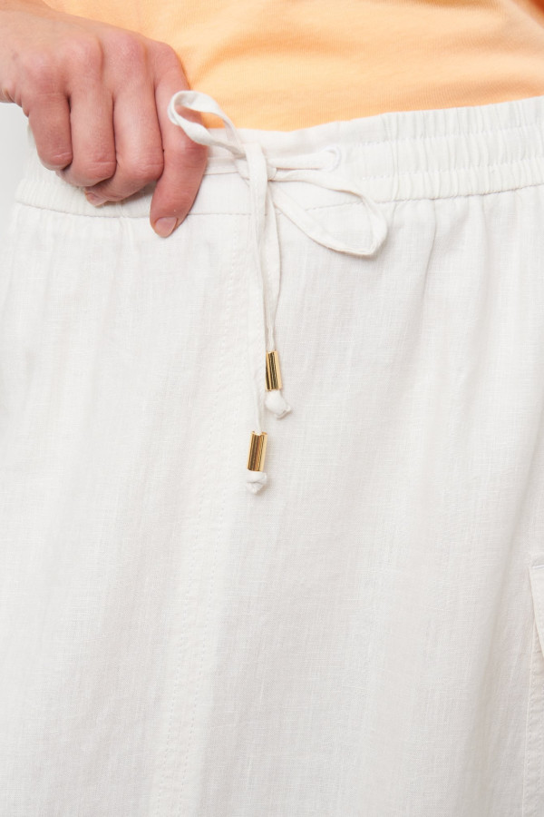 Юбка с накладными карманами