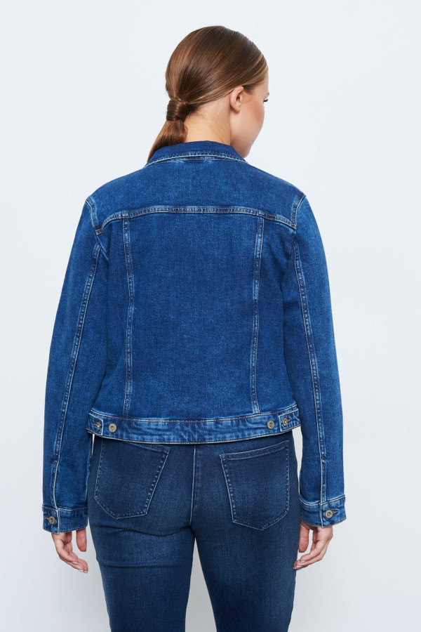 Куртка джинсовая